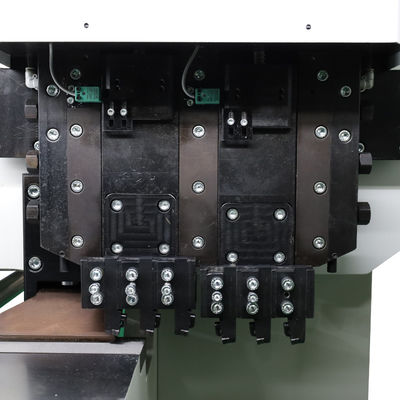 Cortadora vertical de la acción de ida y vuelta V V automático que acanala la máquina con dos tenedores de herramienta
